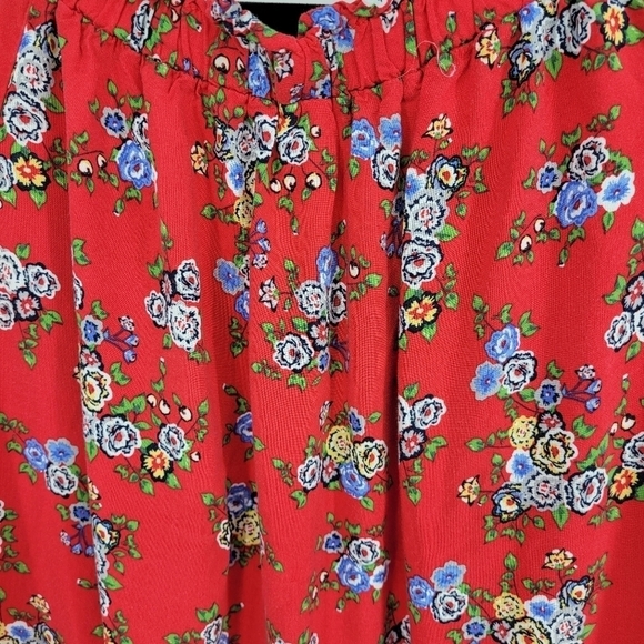 No Boundaries Off shoulder floral Vibrant Red Blouse - Picture 8 of 13